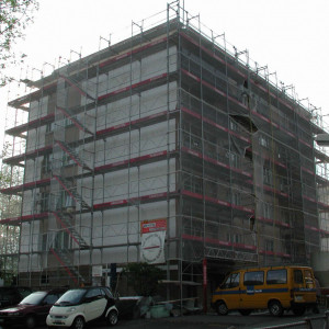 Wa%CC%88hrend%20Bauzeit%201